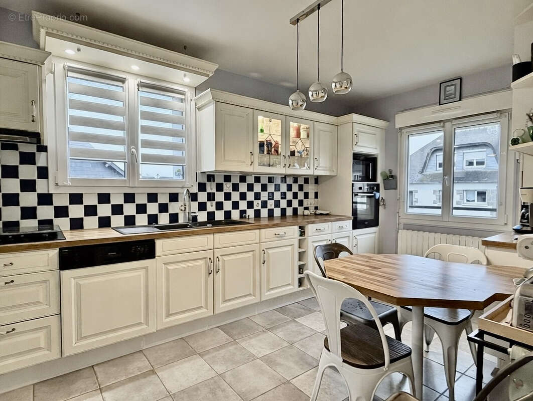 Maison à CHARTRES-DE-BRETAGNE