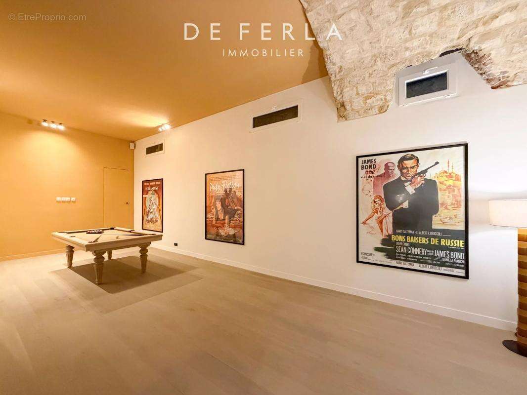 Appartement à PARIS-7E