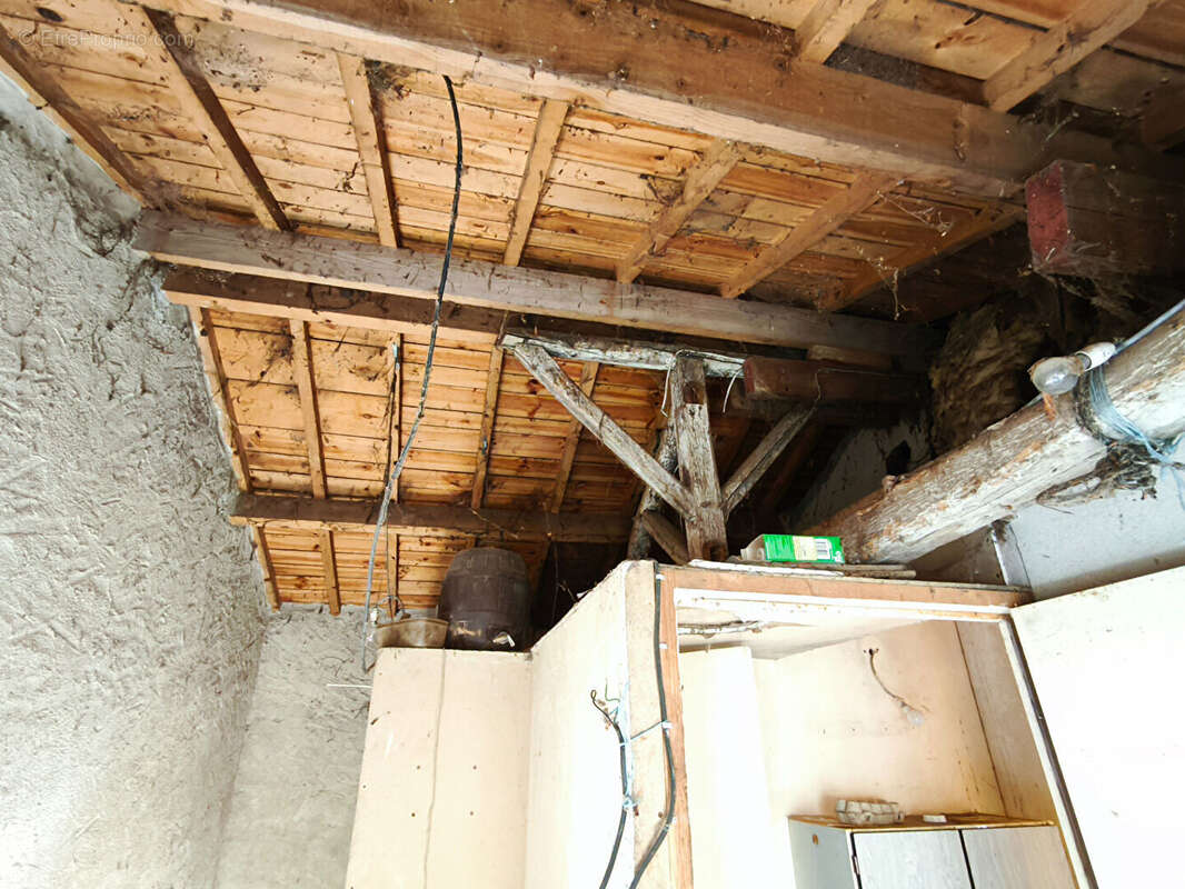 Maison à SOMMIERES-DU-CLAIN