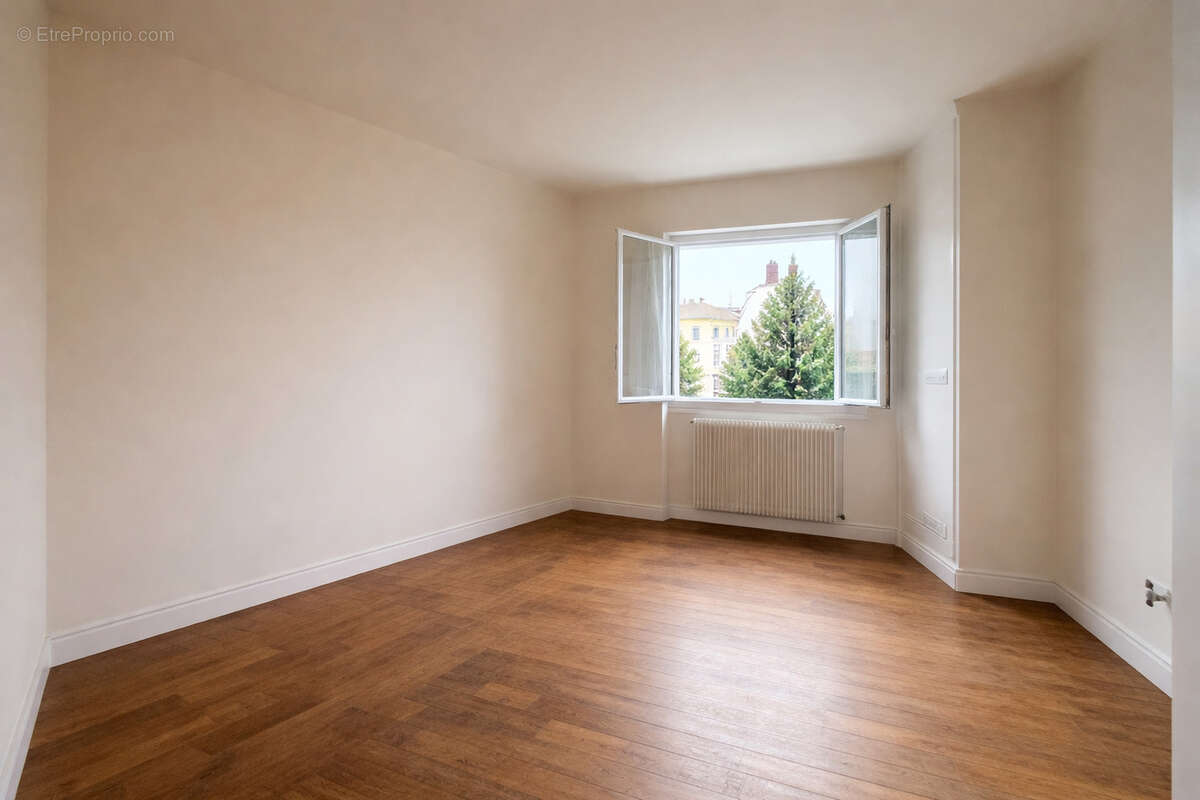 Appartement à VILLE-LA-GRAND