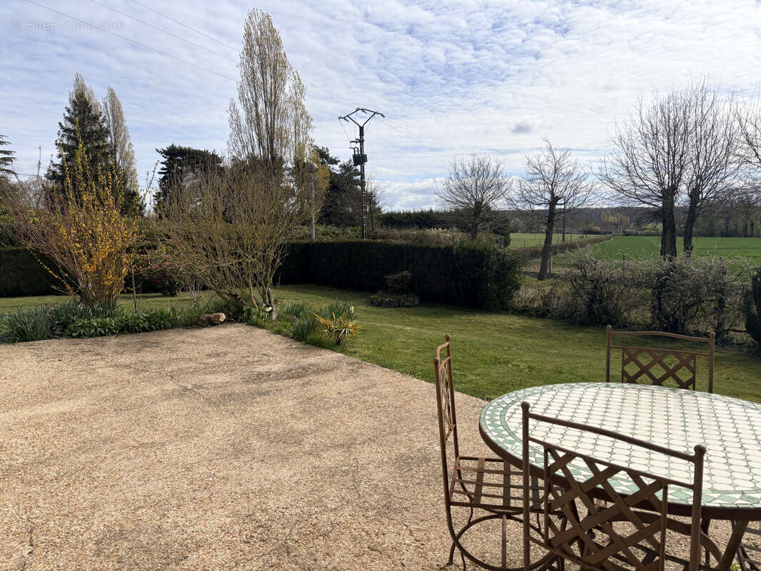 Maison à SAINT-ELIPH