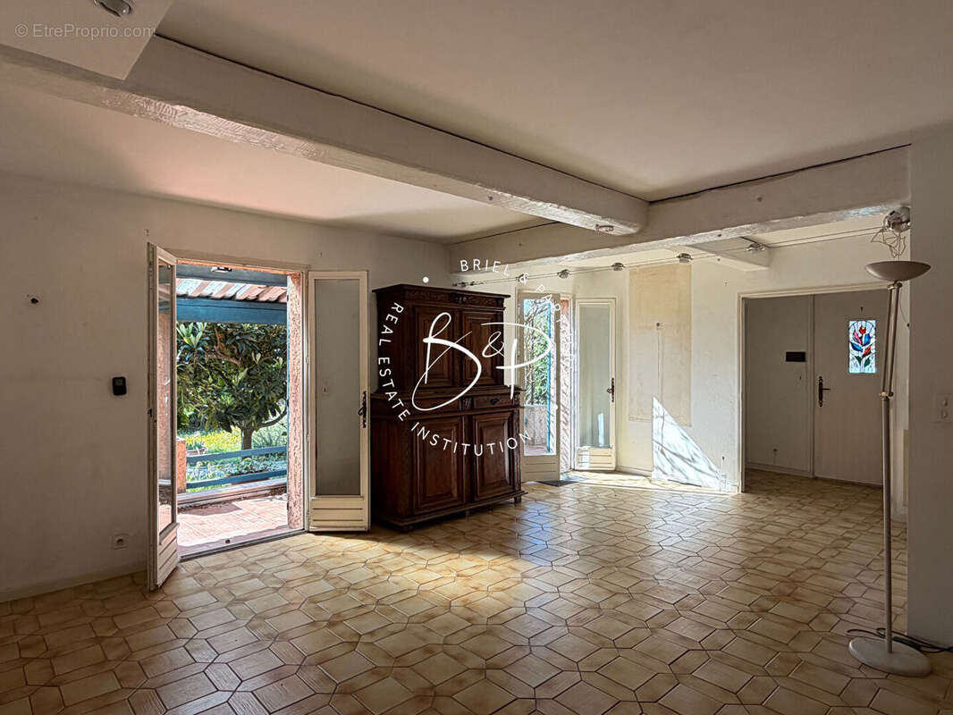 Maison à LORGUES