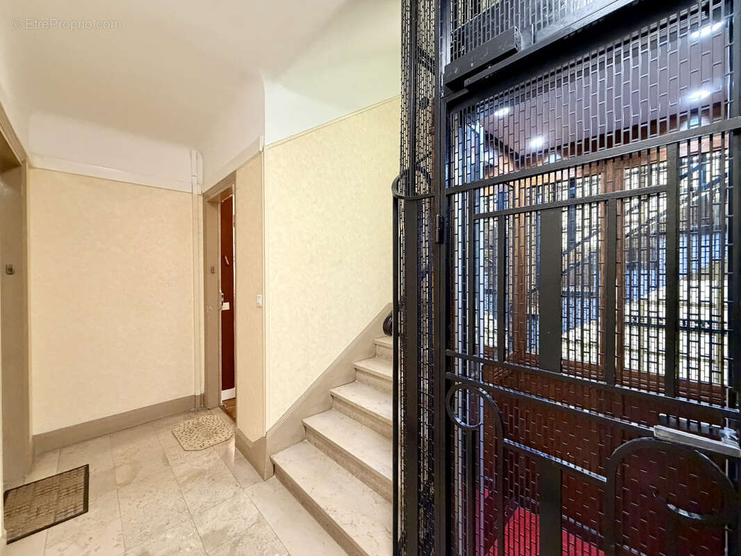 Appartement à PARIS-12E