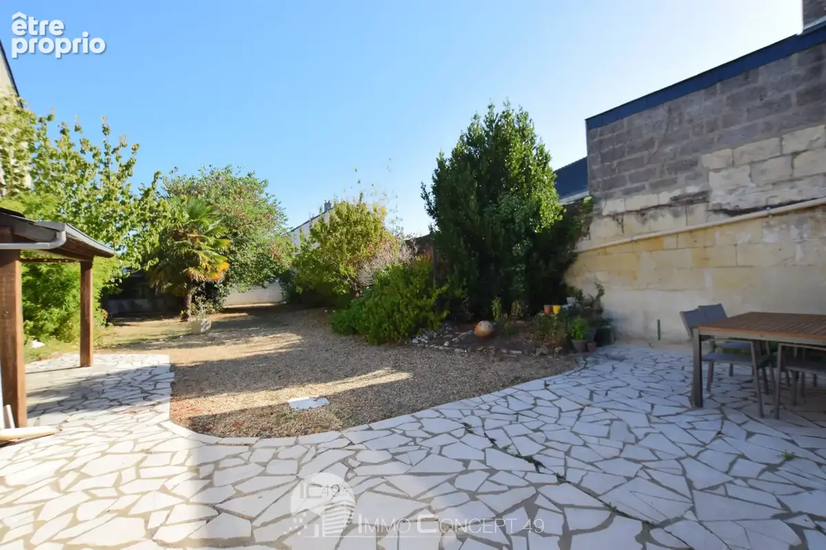 Brissac bourg - photo 9