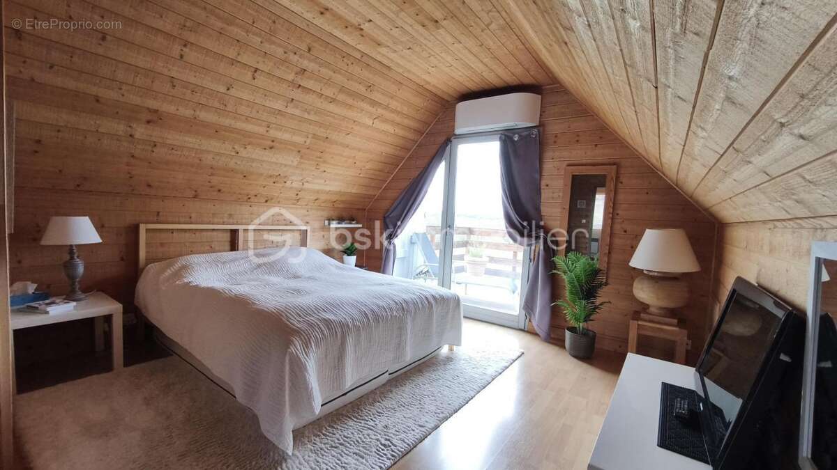 Maison à AUTRY-LE-CHATEL