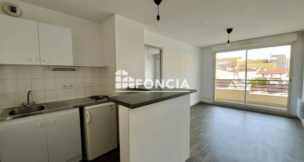 Appartement à BORDEAUX