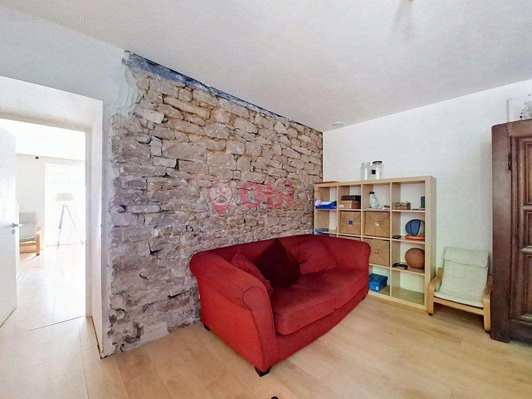 Maison à CAST