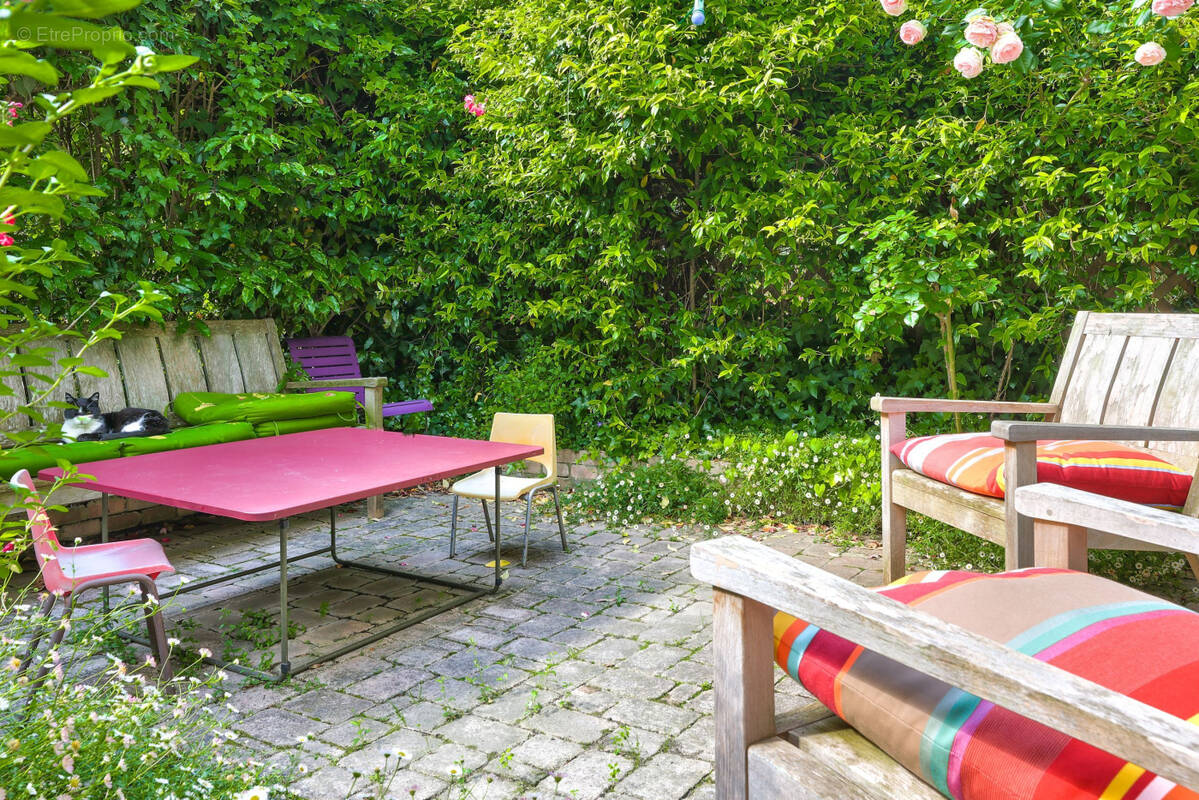 Appartement à PARIS-10E