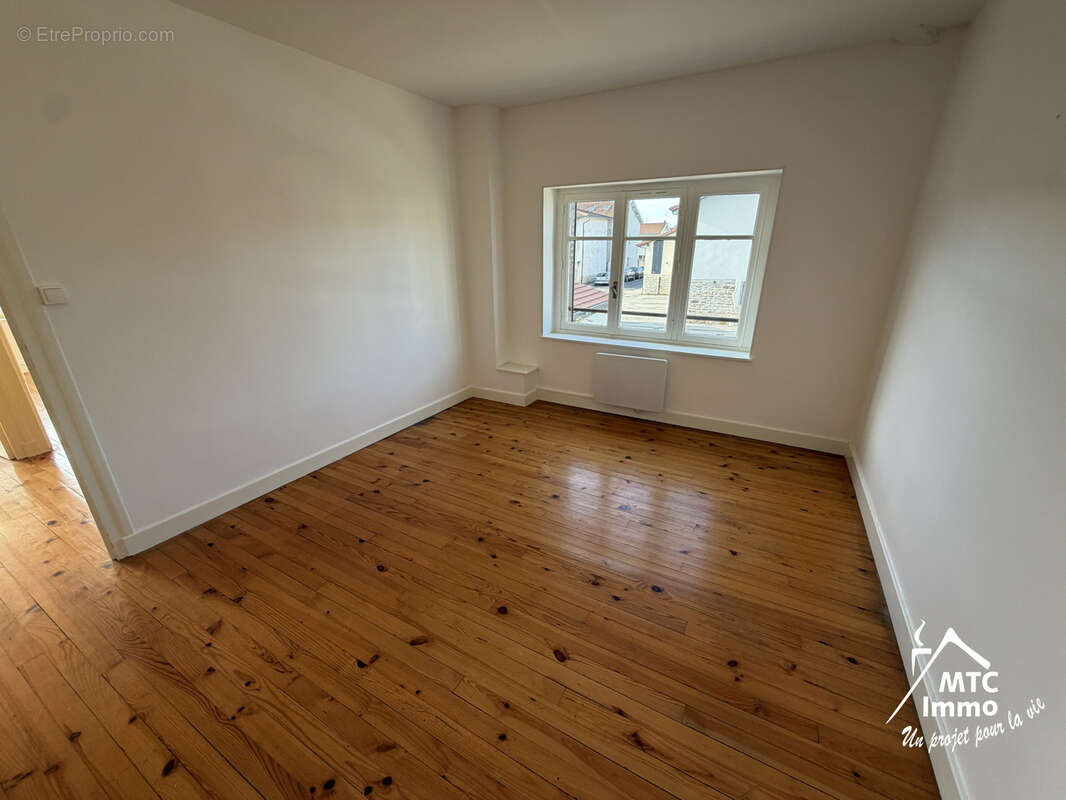 Appartement à LOYETTES