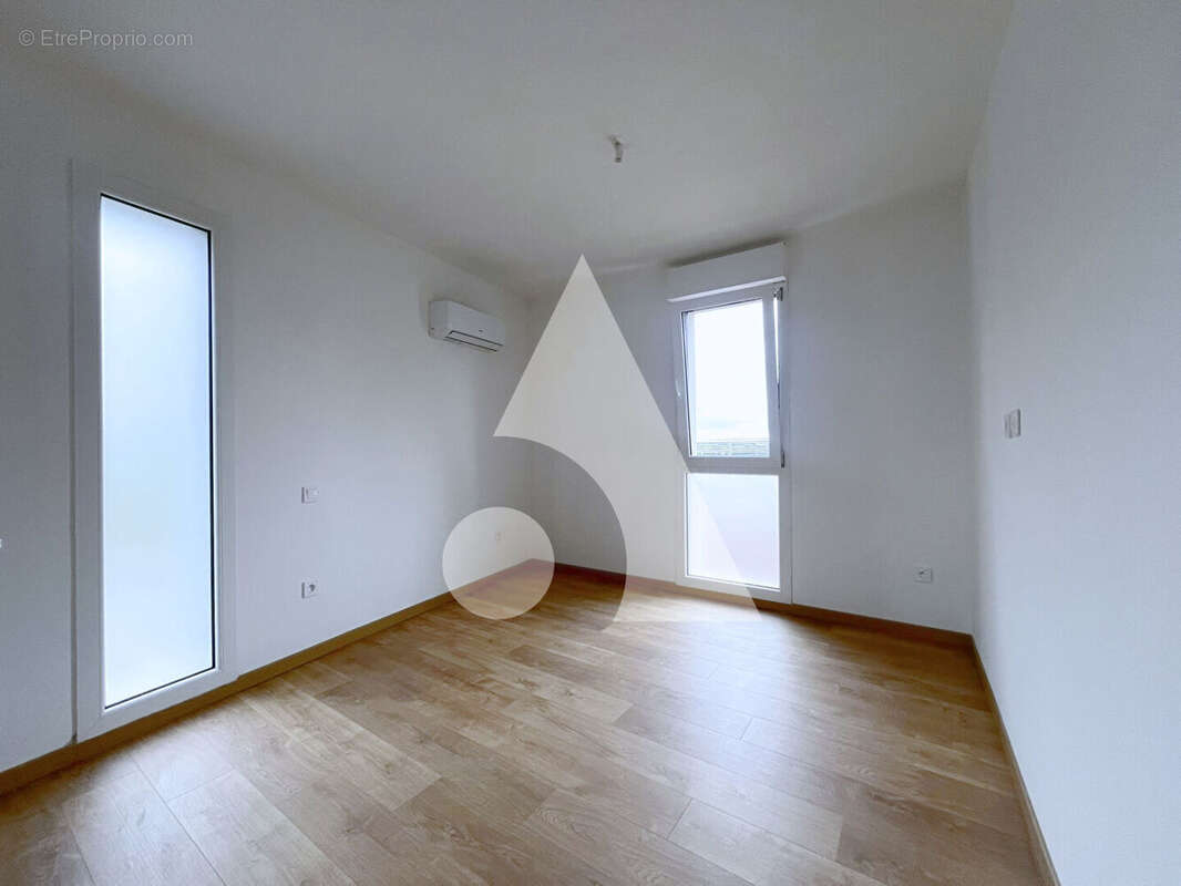 Maison à MONCEL-SUR-SEILLE