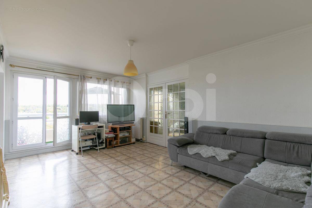 Appartement à BOISSY-SAINT-LEGER