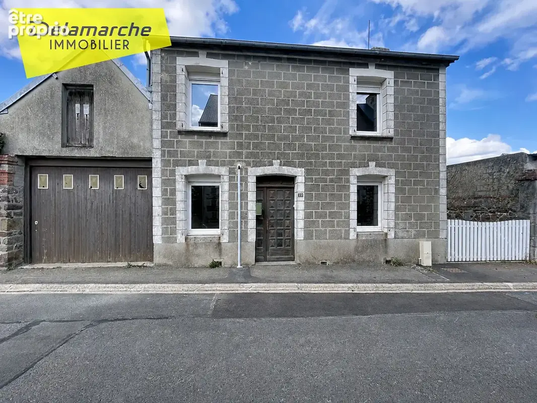 Maison à CERENCES