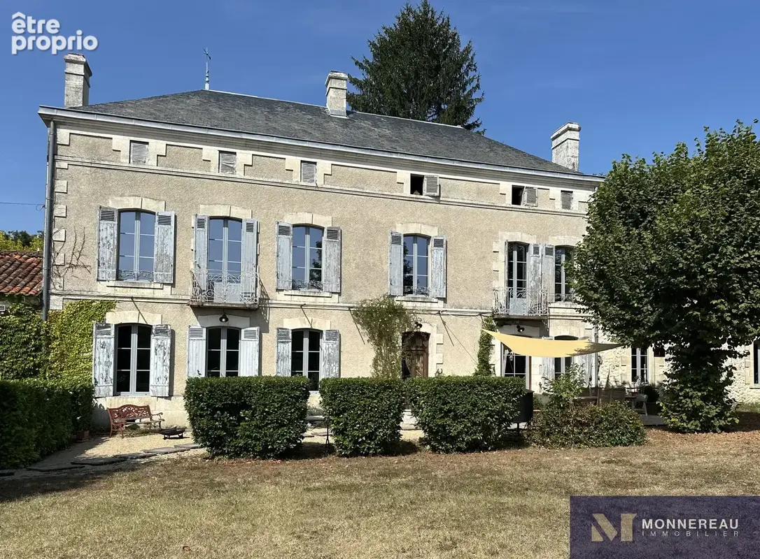 Maison à MONTGUYON