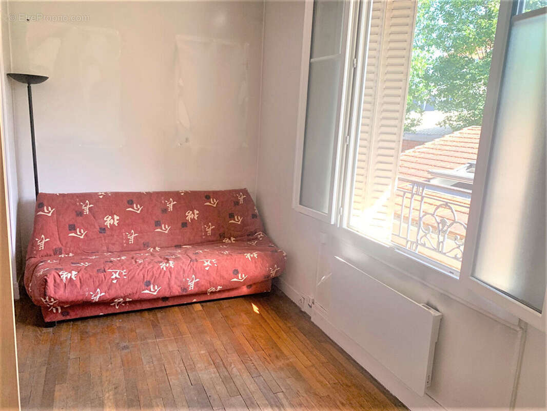 Appartement à LA GARENNE-COLOMBES