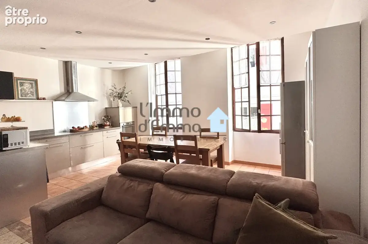 Maison de village T4 et plus  rénovée au cœur d’Allauch avec terrasse - photo 10