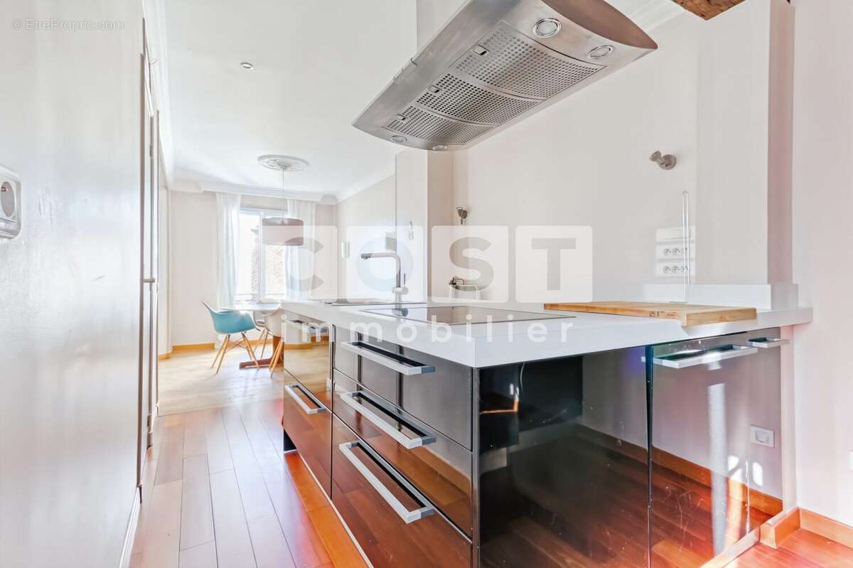 Appartement à ASNIERES-SUR-SEINE