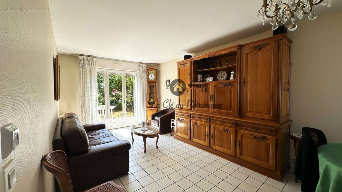 Bordeaux cauderan - une maison qui n'attend que vous 2 chambres - jardin-garage - photo 5