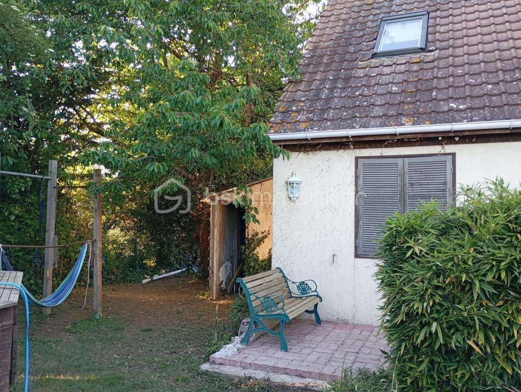 Maison à MOISSY-CRAMAYEL