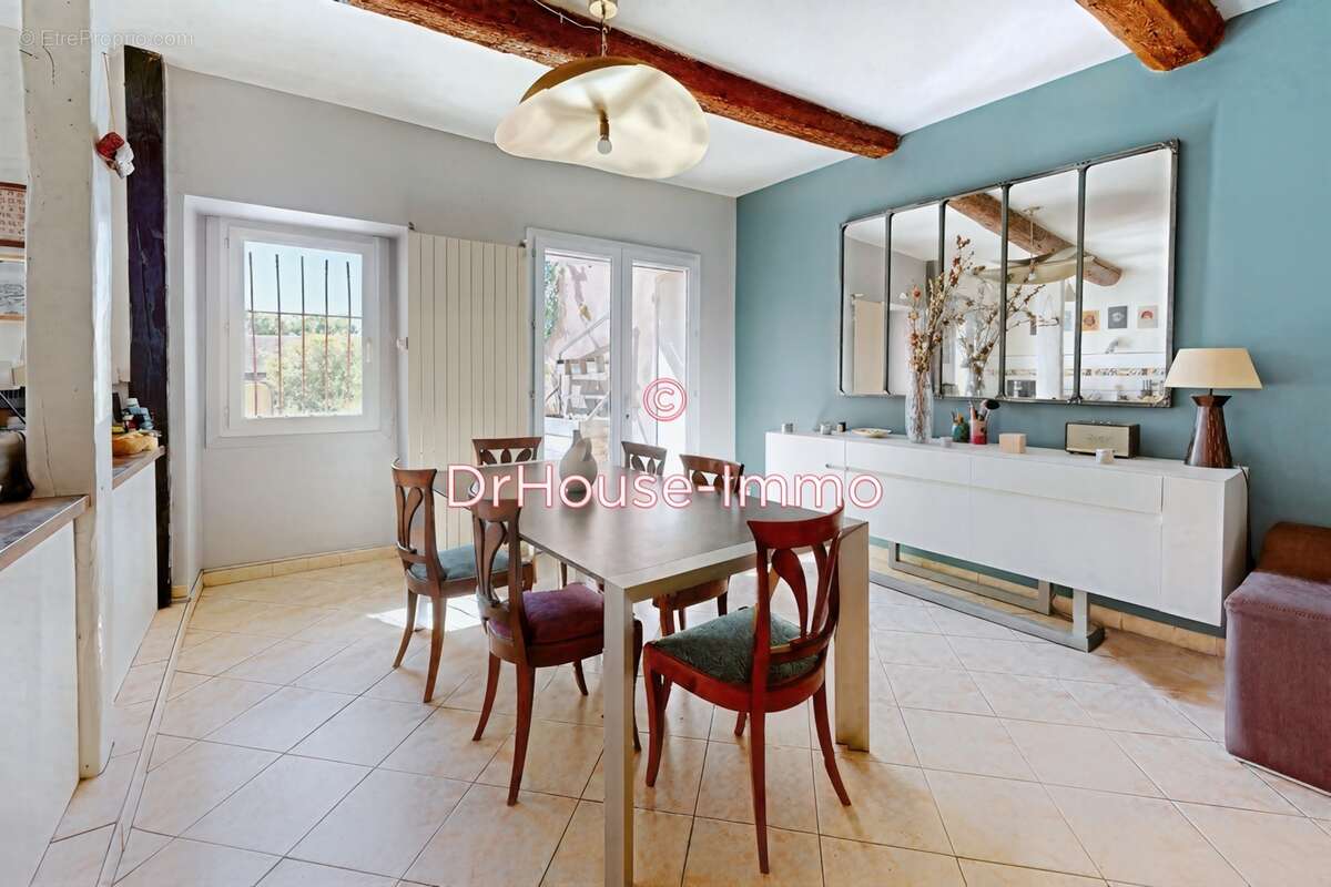 Maison à SAINT-CANNAT