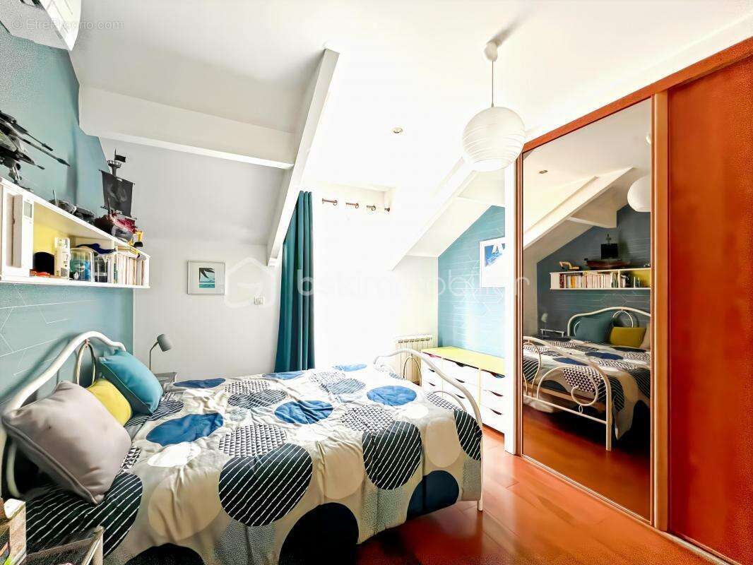 Maison à VIGNEUX-SUR-SEINE