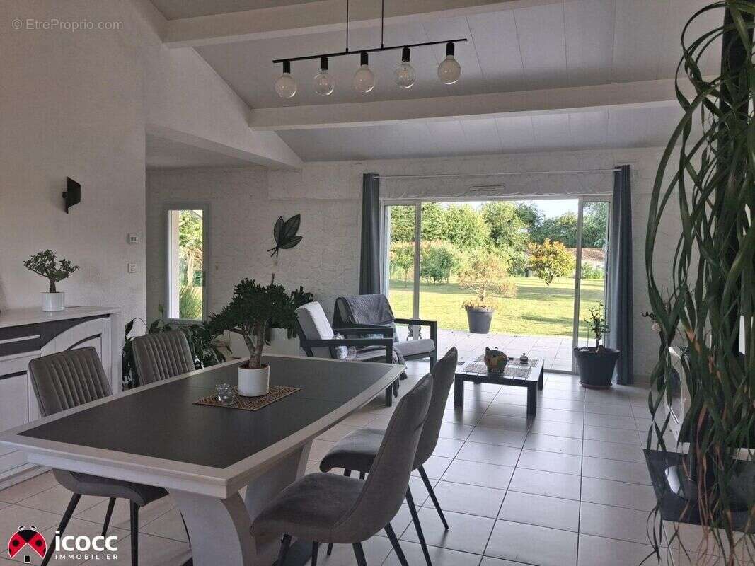 Maison 119 m² à Chateau-Guibert  - photo 5