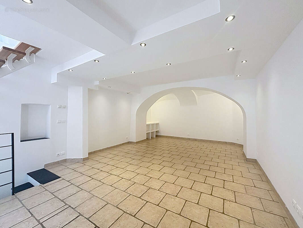 Appartement à ROQUEBRUNE-CAP-MARTIN