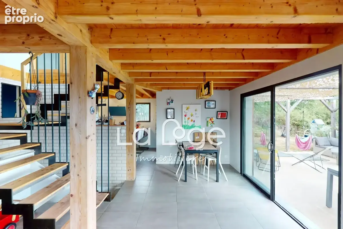 Maison 5 pièces 142 m² · à Saint-Bonnet-en-Champsaur · 141,5 m² · 465 000 €