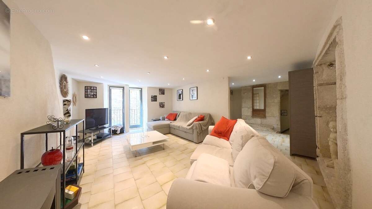 Maison à NEZIGNAN-L&#039;EVEQUE