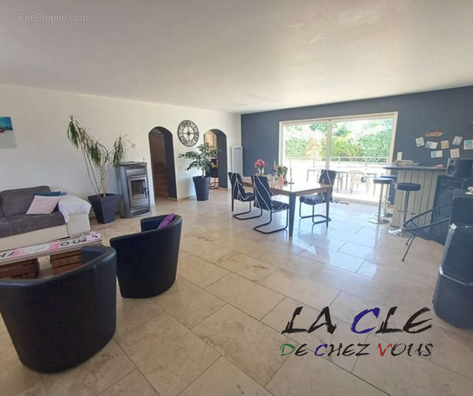 Maison 114 m² à Faye-Sur-Ardin  - photo 2