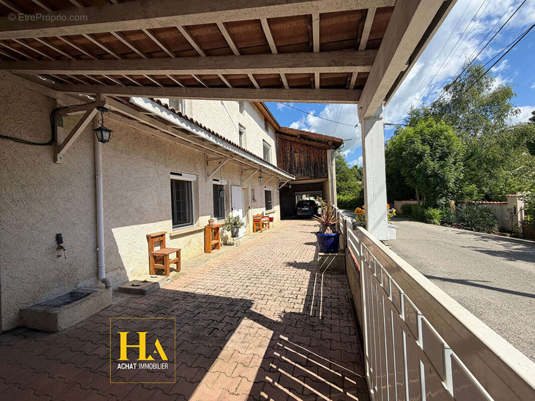 En exclusivite longere atypique 5 pieces de 115m² - photo 5