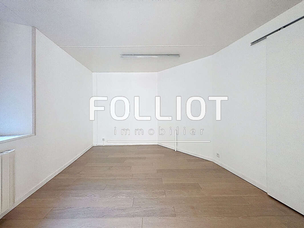 A vendre  Immeuble Caumont L Evente - photo 6