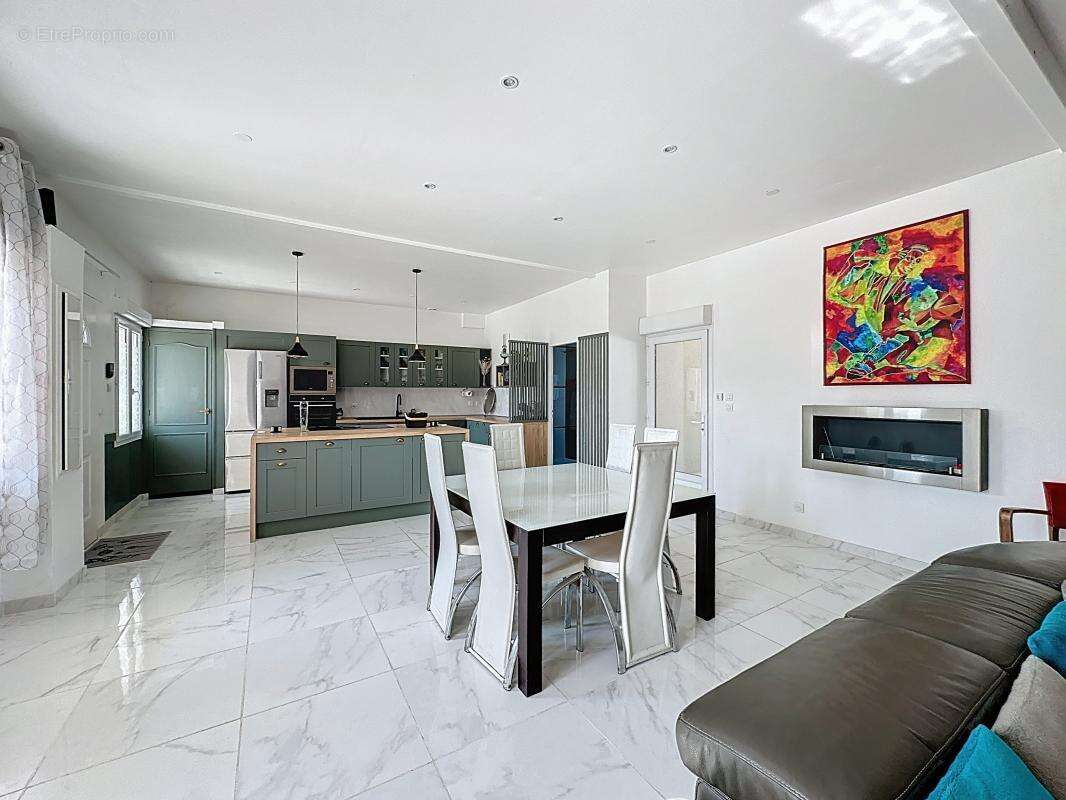 Maison à SAINT-FONS