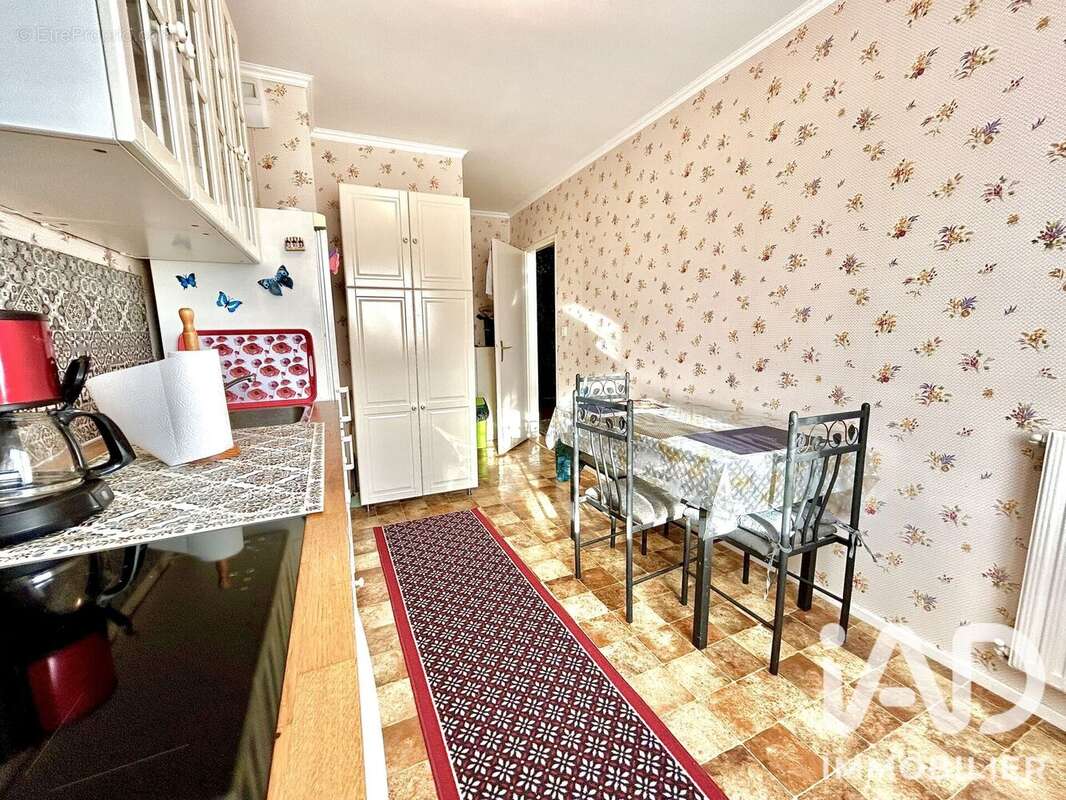 Appartement 67 m² à Sens  - photo 4