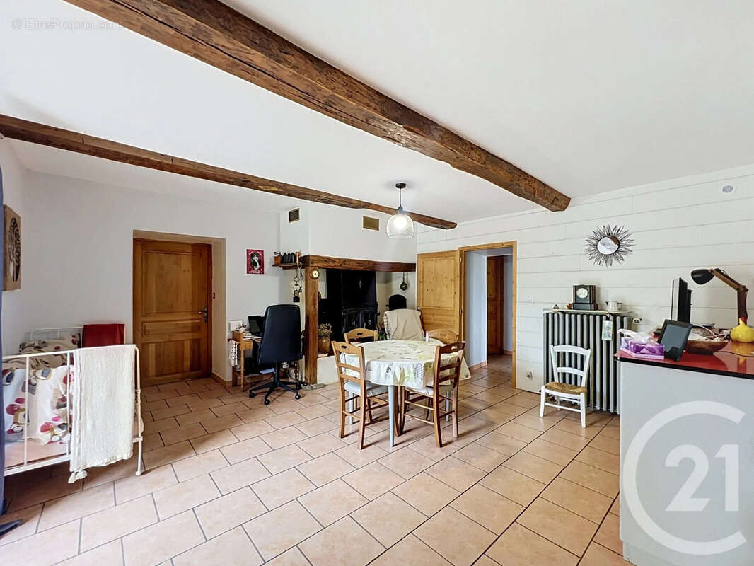 Maison 267 m² à Mirande  - photo 12