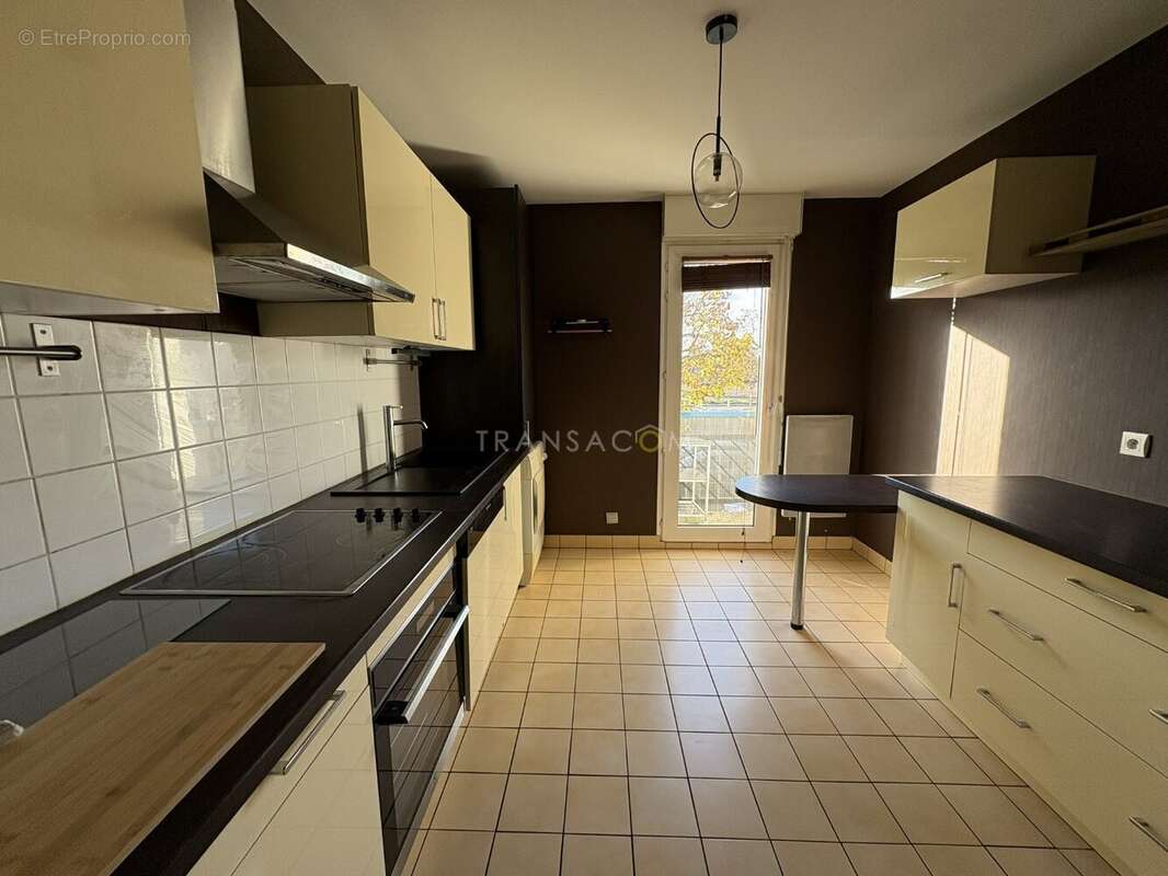 Appartement à LA RICHE