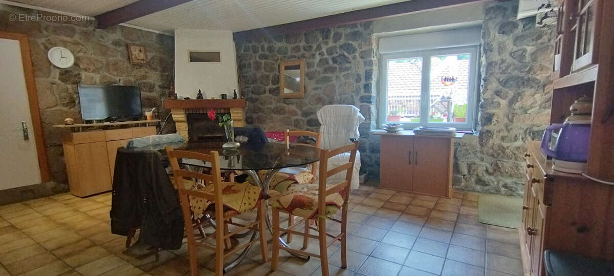 Maison à LACHAPELLE-SOUS-CHANEAC