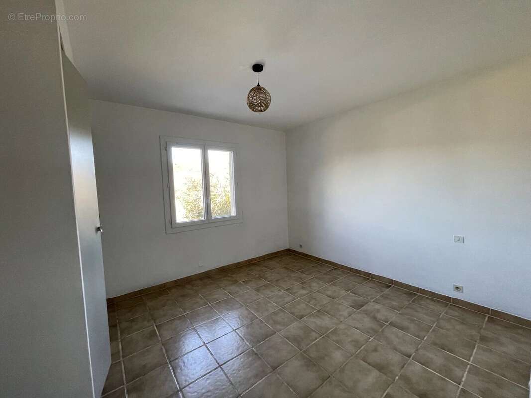 Maison à LORGUES