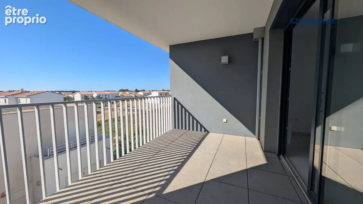 Szentendrei immobilier - Marsillargues - Appartement T3 - Balcon 