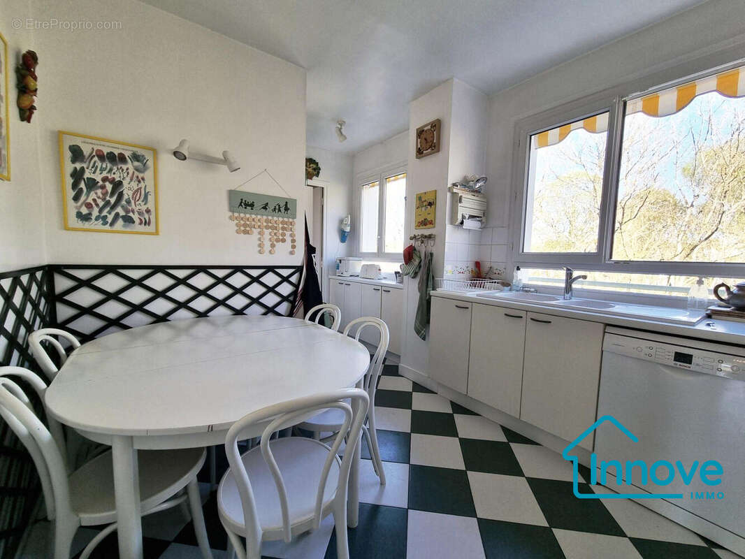 Appartement à VERSAILLES