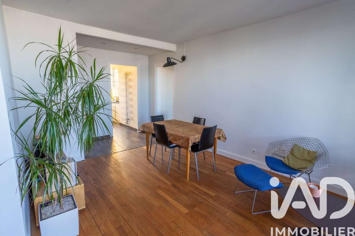 Photo 2 - Appartement à SAINTE-FOY-LES-LYON