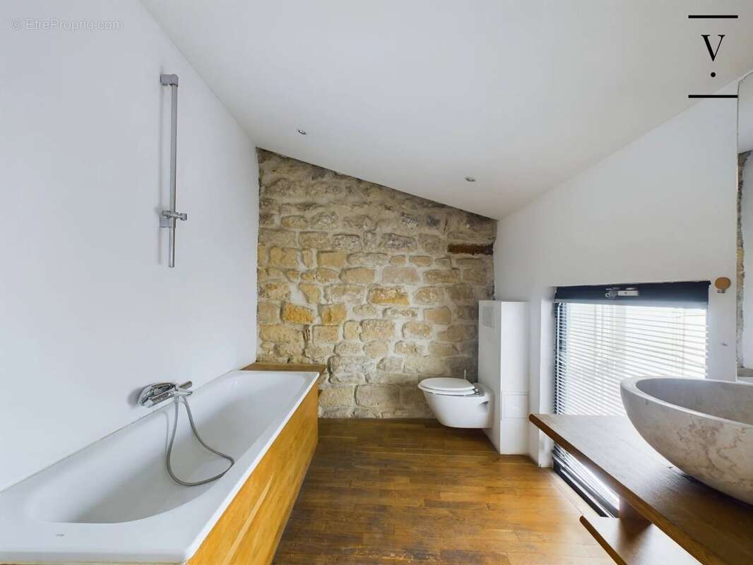 Appartement à PARIS-20E
