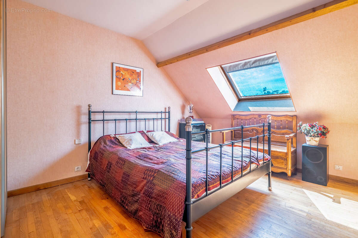 Maison d'architecte lumineuse avec dépendance - photo 25