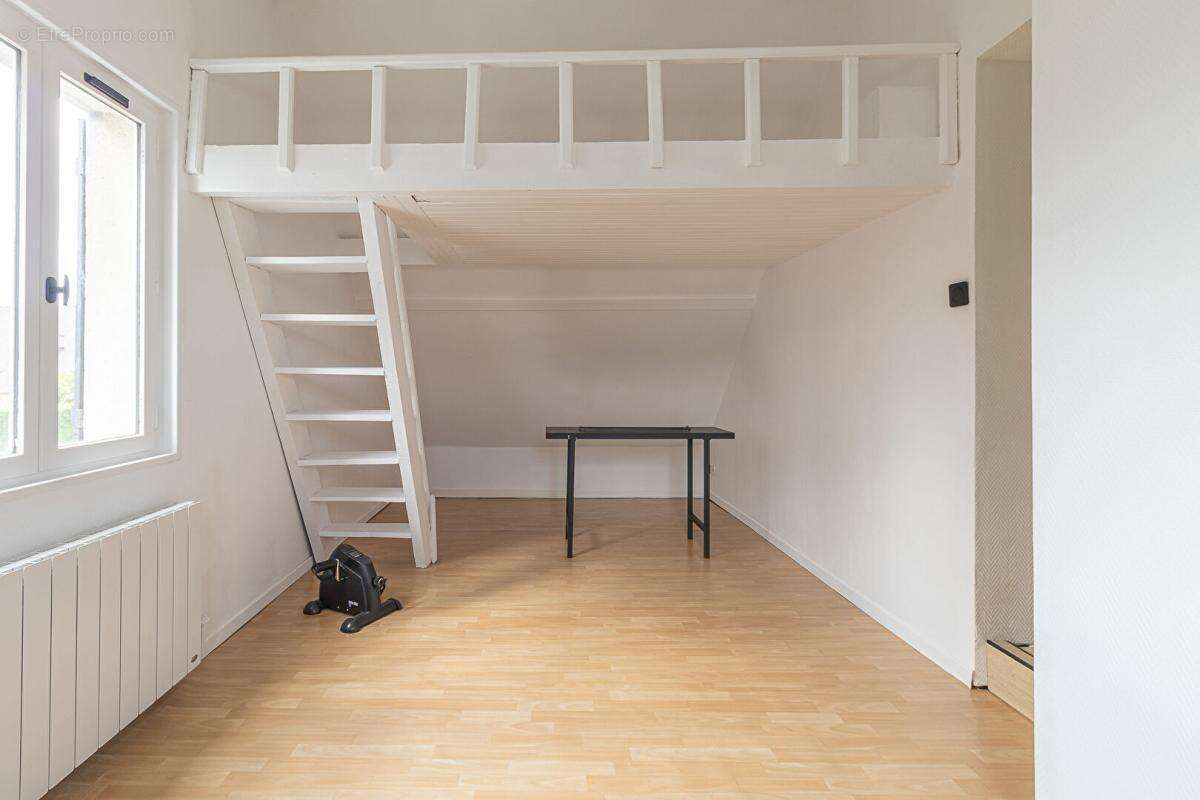 Angers quartier Camus / Nazareth - Maison familiale non mitoyenne - 5 chambres, jardin et terrasse. Vie de plain-pied - photo 16