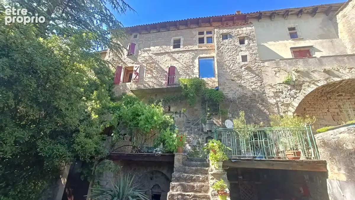 Maison à SAINTE-EULALIE-DE-CERNON