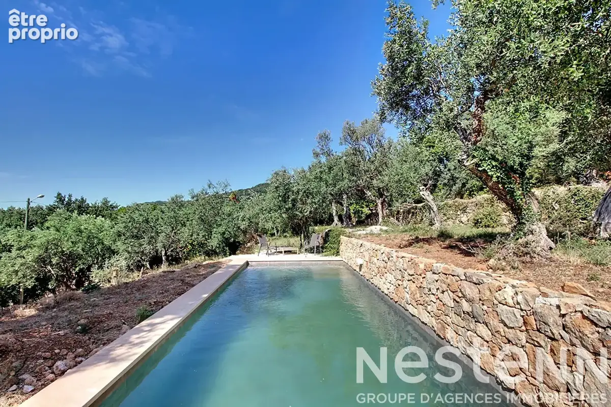 A VENDRE à CLAVIERS - Villa contemporaine 4 chambres avec piscine et vue dégagée - photo 22