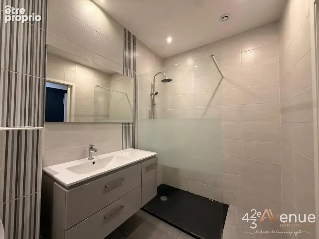 Appartement 3 pièces 53 m² à vendre à Saint-Etienne (42000) - photo 7