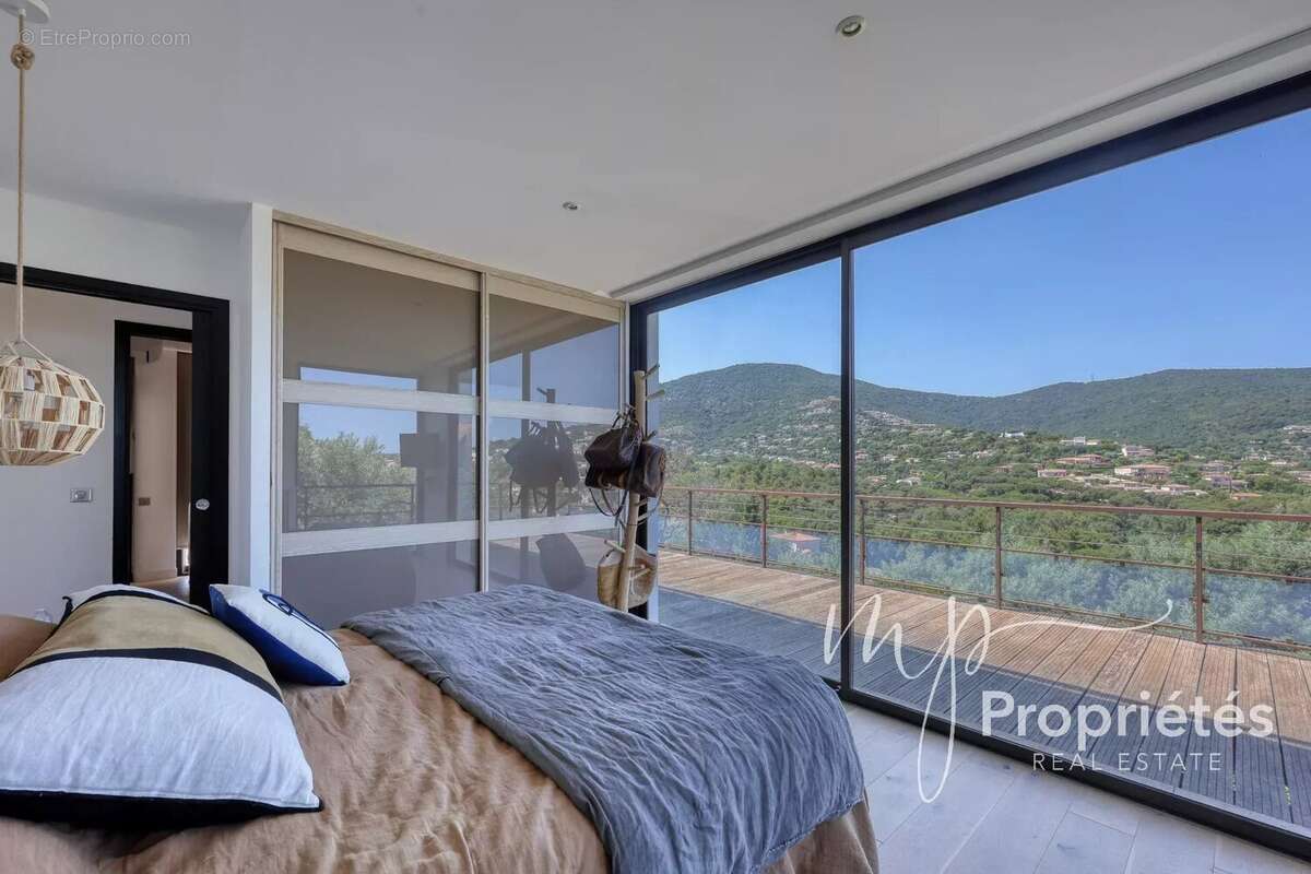 Maison à CAVALAIRE-SUR-MER