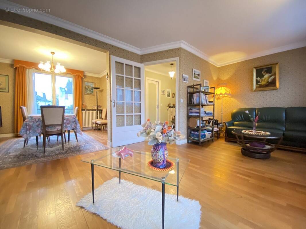 Maison à VIRY-CHATILLON