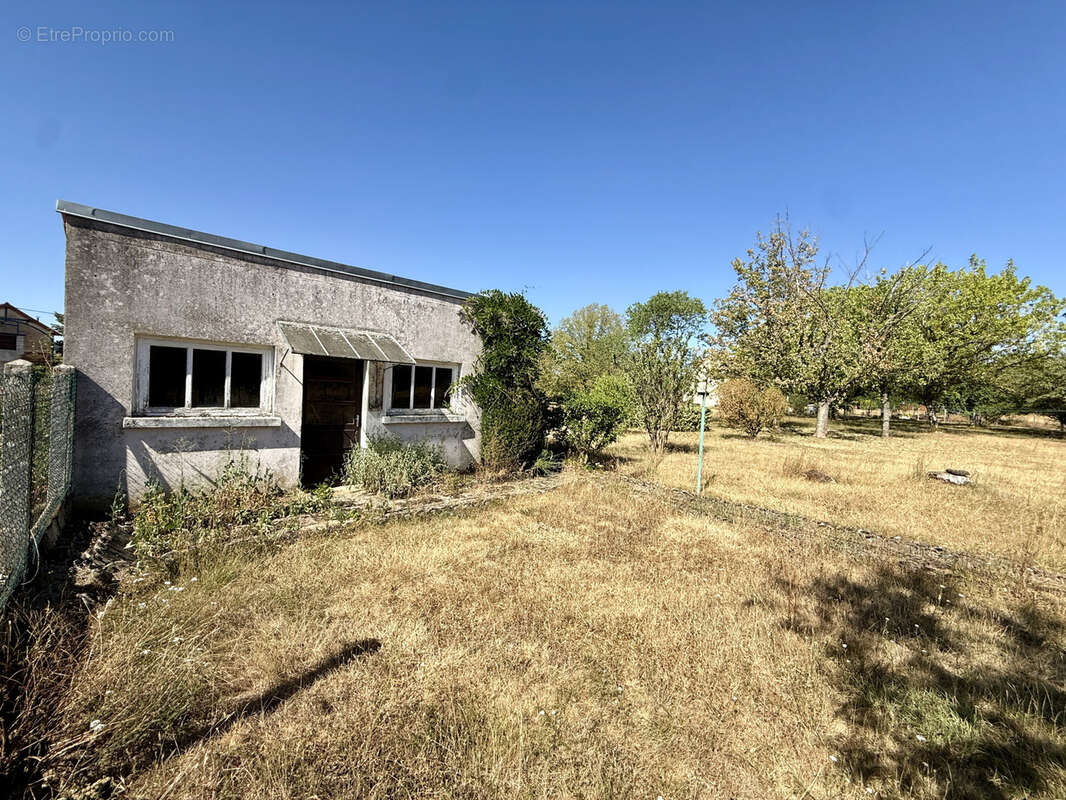 Pavillon avec terrain constructible. - photo 4