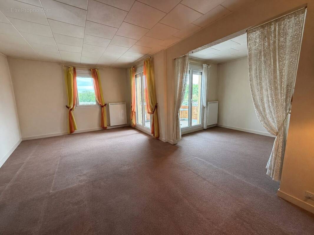 Appartement à CHARLEVILLE-MEZIERES